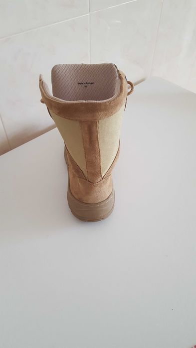 Botas "Survive" Novas