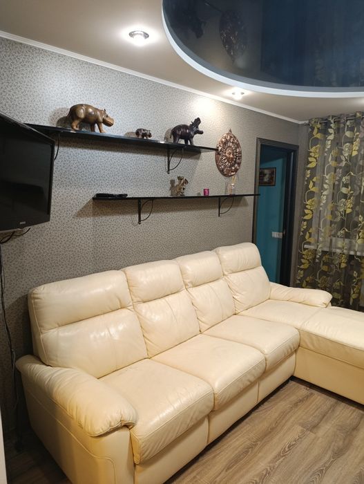 Срочная продажа стильной 2к квартиры на  пр.Героев Украины.