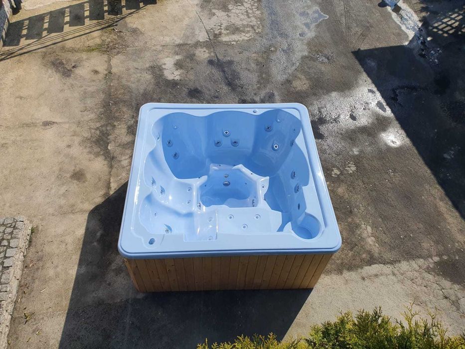 Jacuzzi z piecem na drewno dla 6ciu osob balia basen bania sauna masaż
