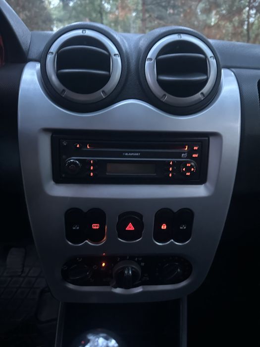 Renault Logan 2009 1.6