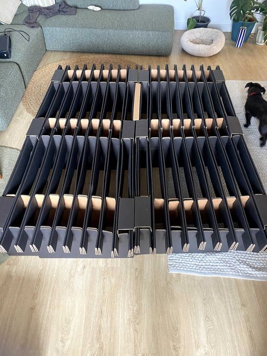 Cama (de papelão) 160cm (room in a box)