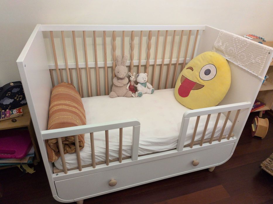 IKEA | Berço com gaveta (convertível em cama) MYLLRA + Colchão JÄTTETRÖTT