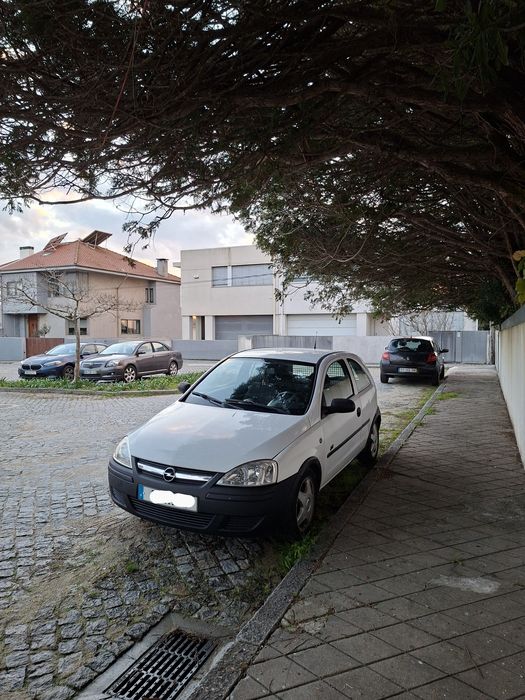 Opel Corsa C 2004 NEGOCIÁVEL
