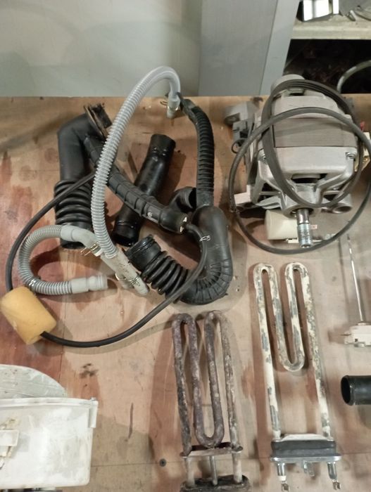 Єлектро Двиготеля ,Запчастини к стерильним машин,.