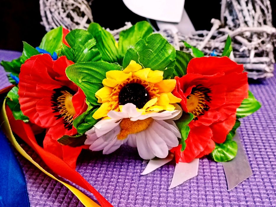 Чудесный украинский национальный венок на обруче/ободке