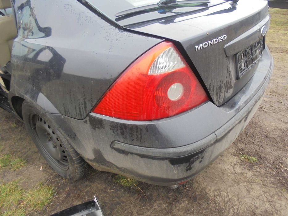 Ford Mondeo MK3 1.8 benzyna 125KM,  skóry, kolor  czarny na części