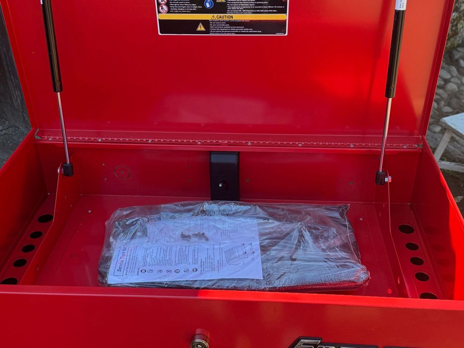 Novo Carrinho de ferramentas Snap-on de 81 cm com três gavetas - KRSC323