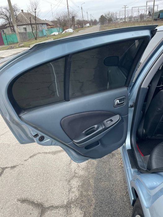 NISSAN ALMERA 1.5 бензин