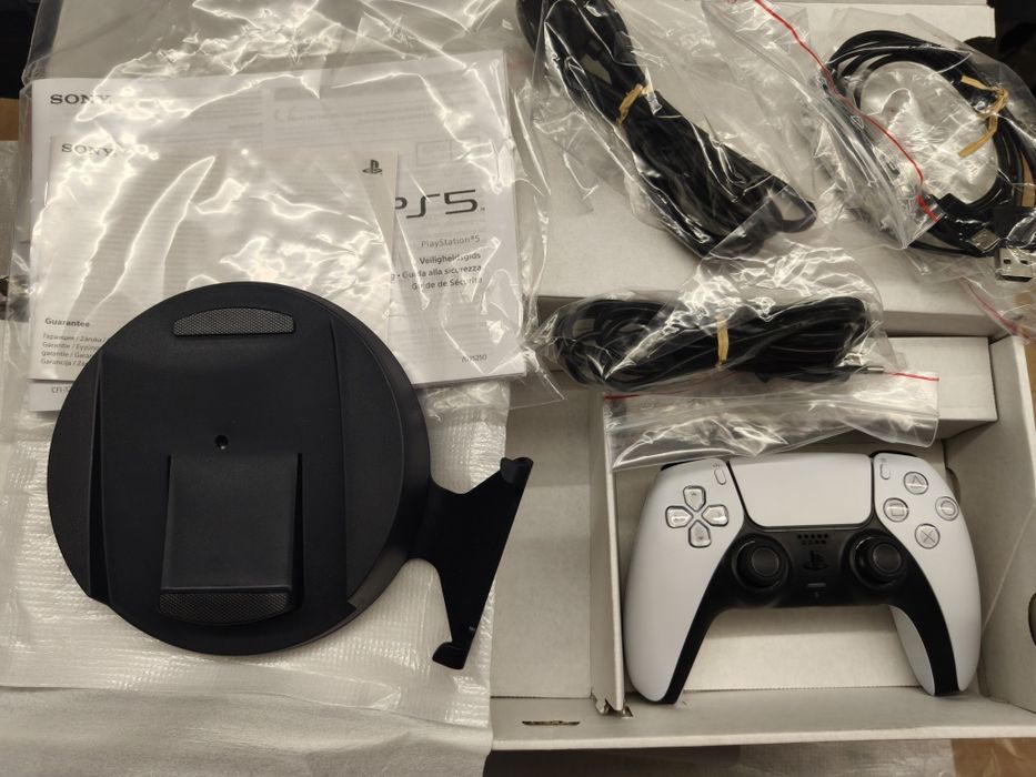 Sony PlayStation 5 Naped 825GB 1Pad
