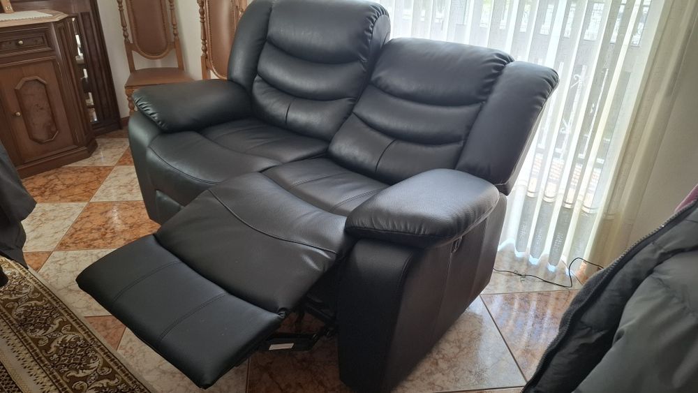 Sofá com elevador pernas eléctrico.