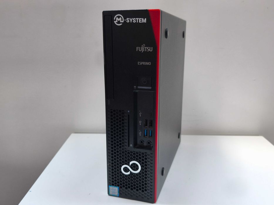 Komputer Fujitsu Esprimo D738 Intel Core i3-8100 8 GB RAM 256 GB SSD Windows 11 Pro Intel UHD Graphics 630 LAN