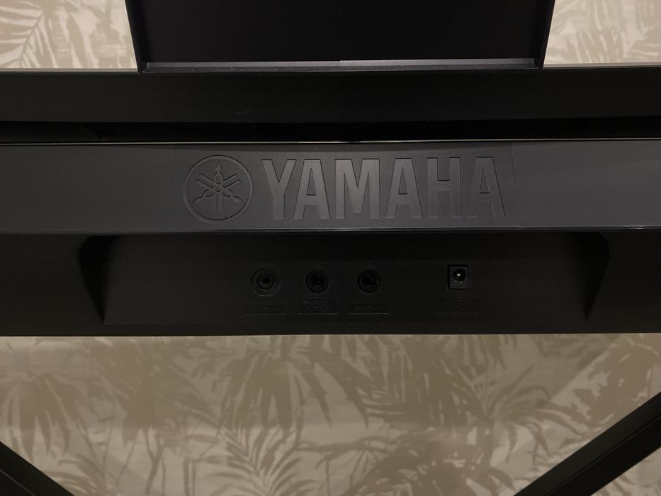 Teclado Yamaha YPT-260