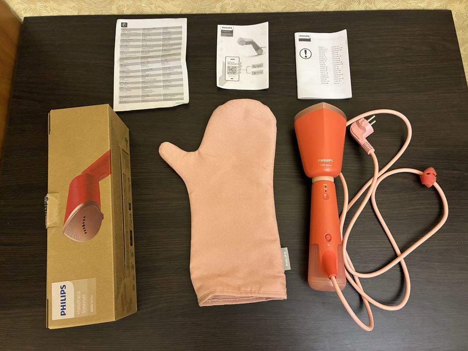 Відпарювач Philips STH5030/20 у рожевому кольорі