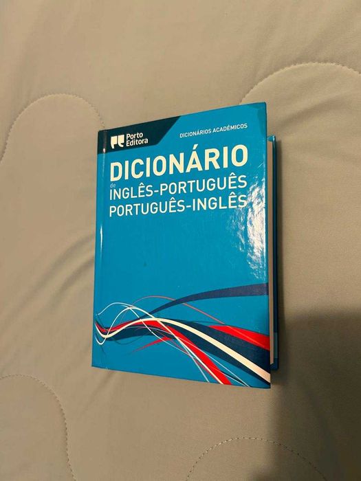 Dicionário Português - Inglês | Inglês-Português académico