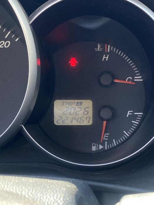 Mazda  3.   2004