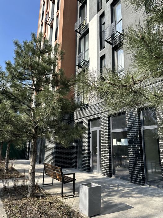 2кім. квартира з частковим ремонтом ЖК Atria city