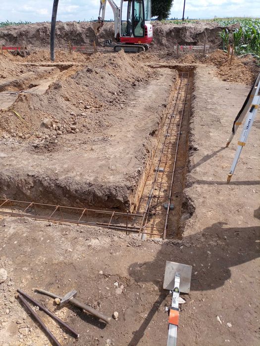 Usługi minikoparką  Młot koparka kanalizacja Wrocław Opole Brzeg Strzelin