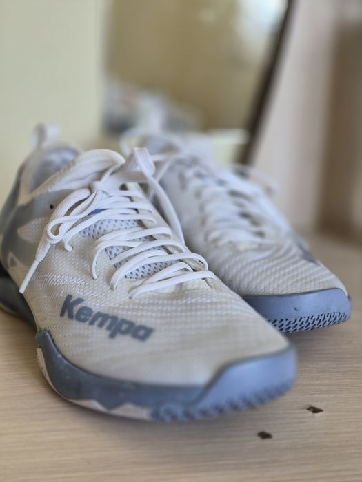 Кросівки для гандболу та залу бренду Kempa, модель Wing Lite 2.0