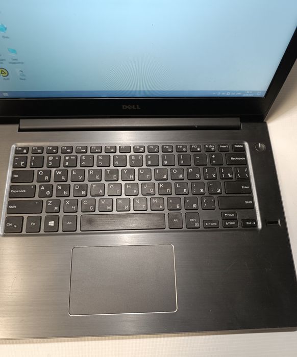 Ноутбук DELL Vostro P75G001 + сумка