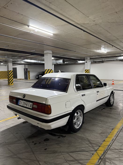 Продам BMW e30 1.6 бензин