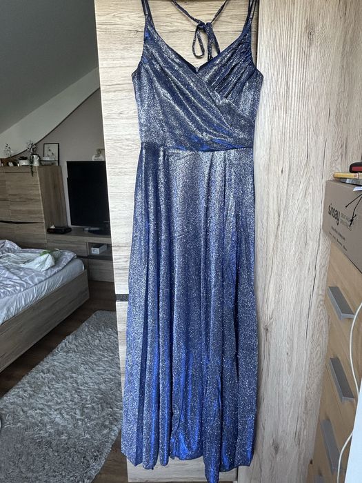 Długa sukienka balowa brokatowa maxi z rozcięciem duet a&m