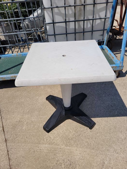 Mesa jardim PVC nova