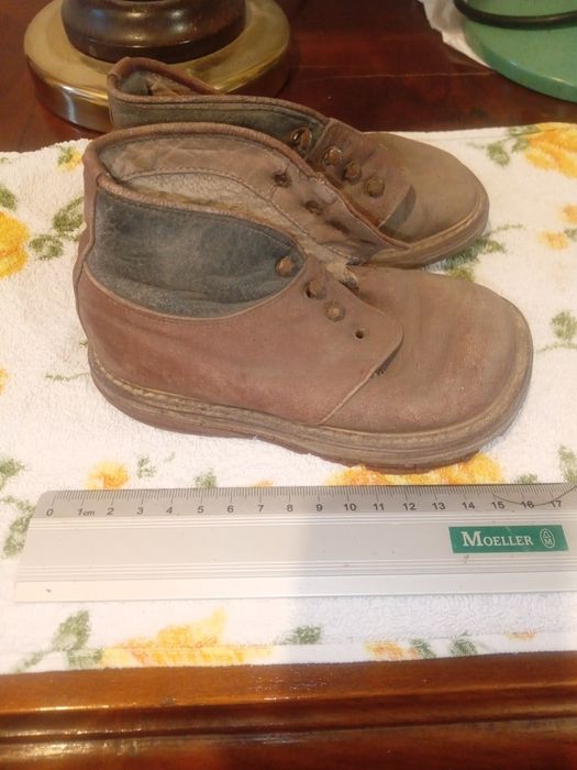 Stare buciki dziecięce