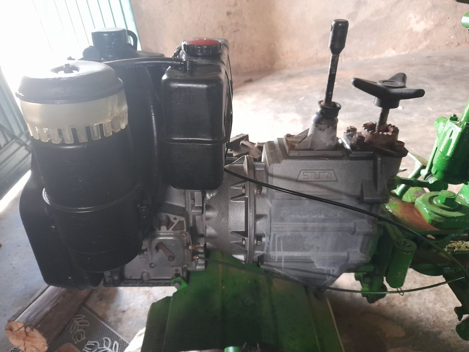 Motoenchada com reboque