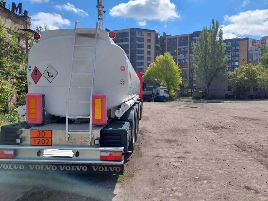 Цистерна напівпричіп