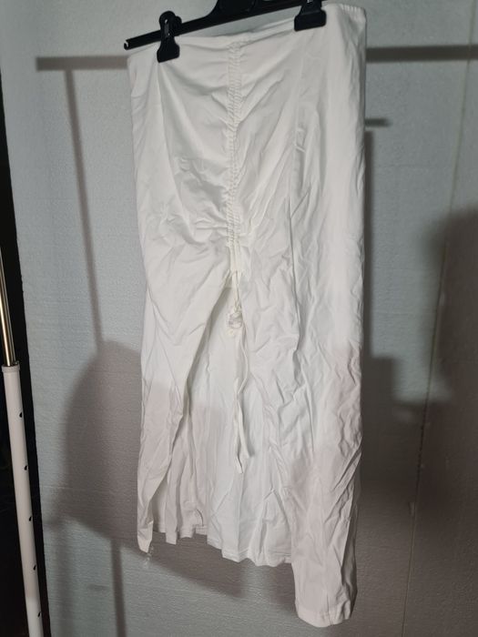 Saia de senhora branca SHEIN - nova