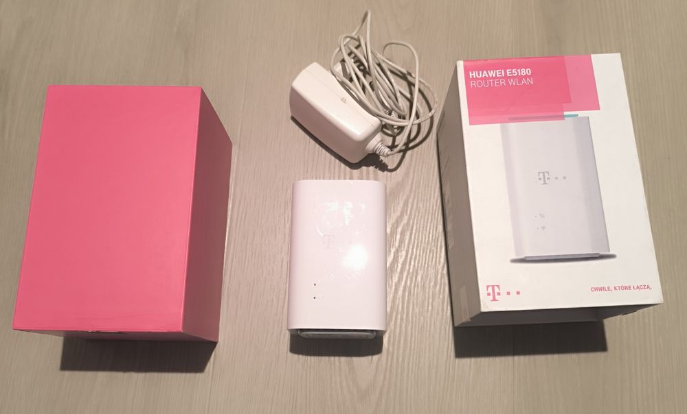 Huawei E5180 router
