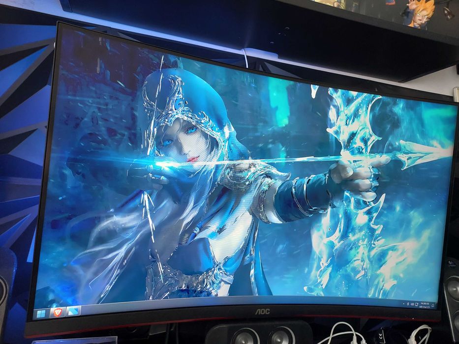 Monitor Curvo AOC 31.5" 240Hz