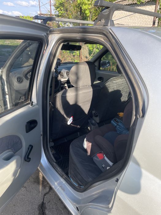 Dacia logan 2006р.