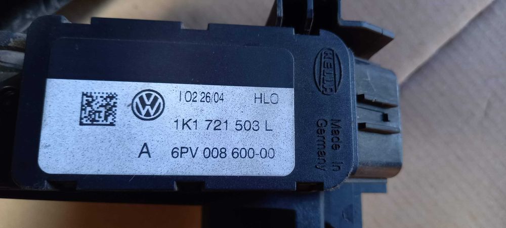 Pedał gazu potencjometr VW Golf V 1K1721,503L