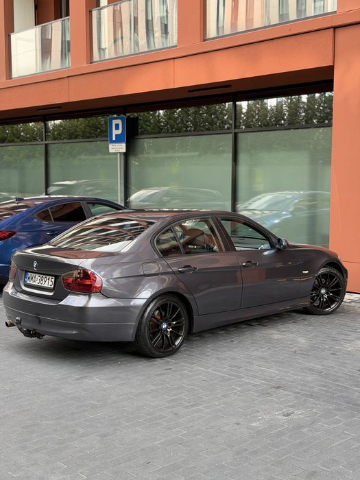 Bmw e90 2.0 benzyna+Lpg•sedan