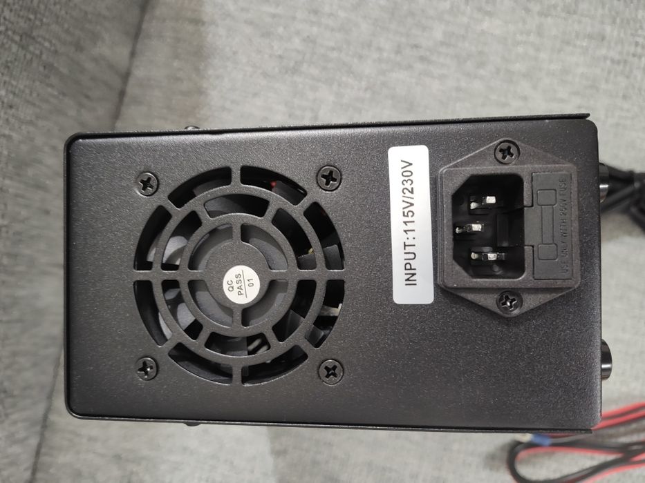 Zasilacz laboratoryjny 30V 10A LED