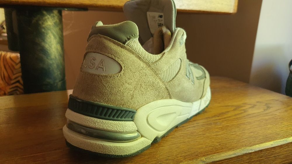 New Balance 46,5 - 30 cm.