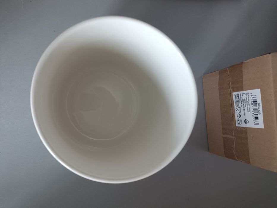 Ceramiczny pojemnik na karmę dla zwierzaka