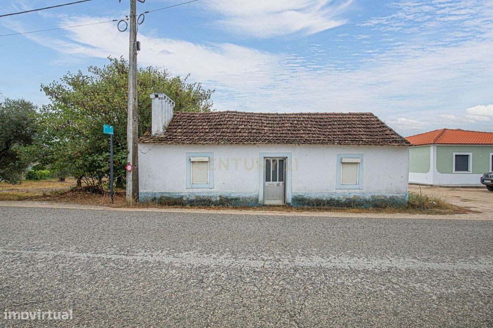 Moradia C/ Terreno Misto de Olival 4.400m2