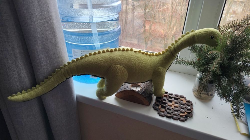 Динозавр та друзі