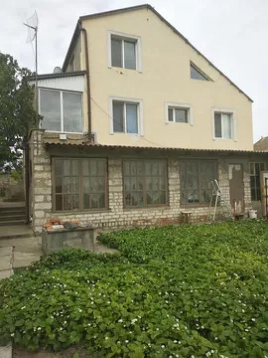 Продається будинок для великрї родини в Центральному р-ні