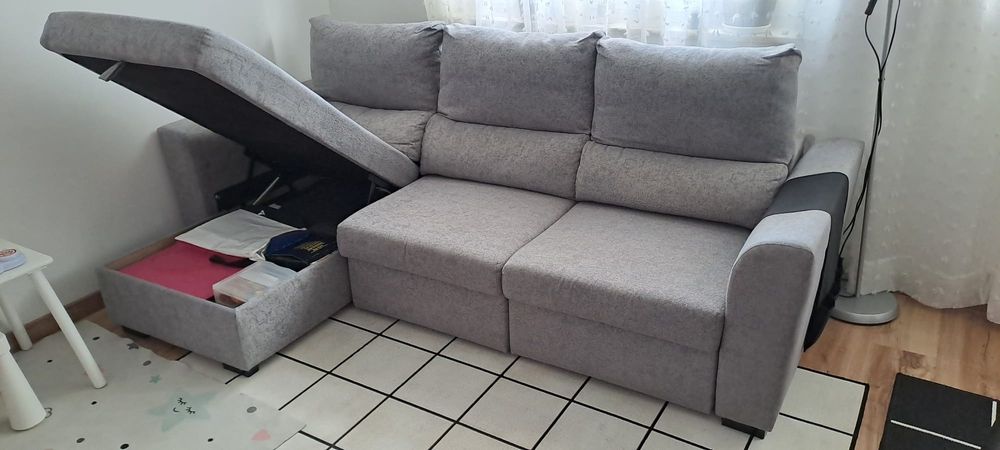 Sofá com chaise longue