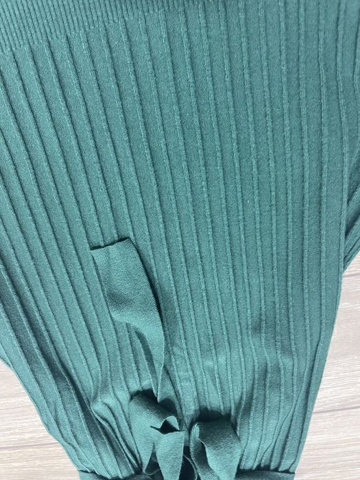 Плаття довге в рубчик