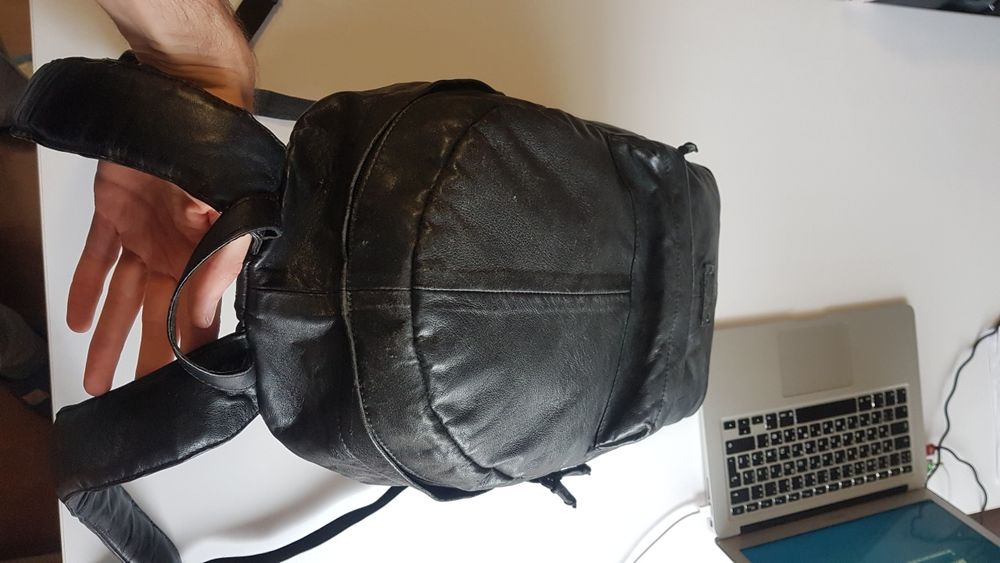 Рюкзак из натуральной кожи с отсеком для ноутбука