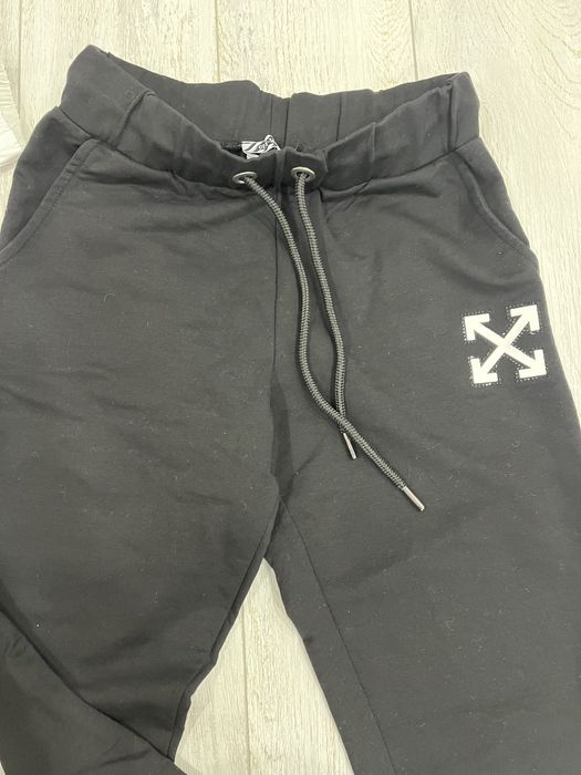 Спортивний костюм жіночий