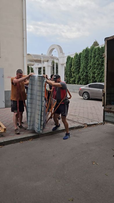 Грузоперевозки перевозка мебели вывоз строймусора грузчики переезд