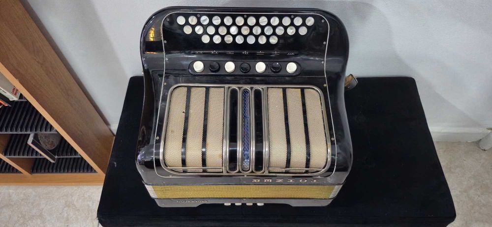 Concertina Hohner Ouverture 4aVoz (Dó/Fá)