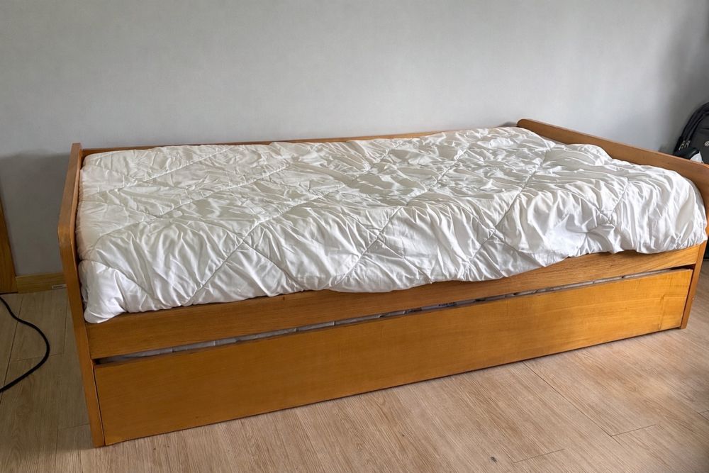 Cama de solteiro (dupla)