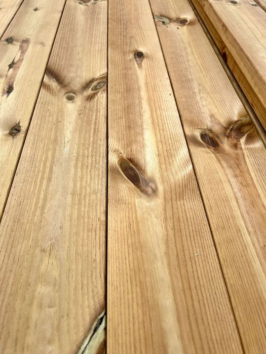 Deska Tarasowa Sosnowa 28x120 – RYFLOWANA I GŁADKA