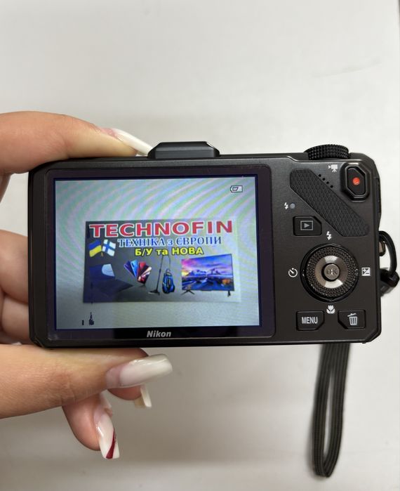 Цифрова камера Nikon Coolpix S9300.Опис!